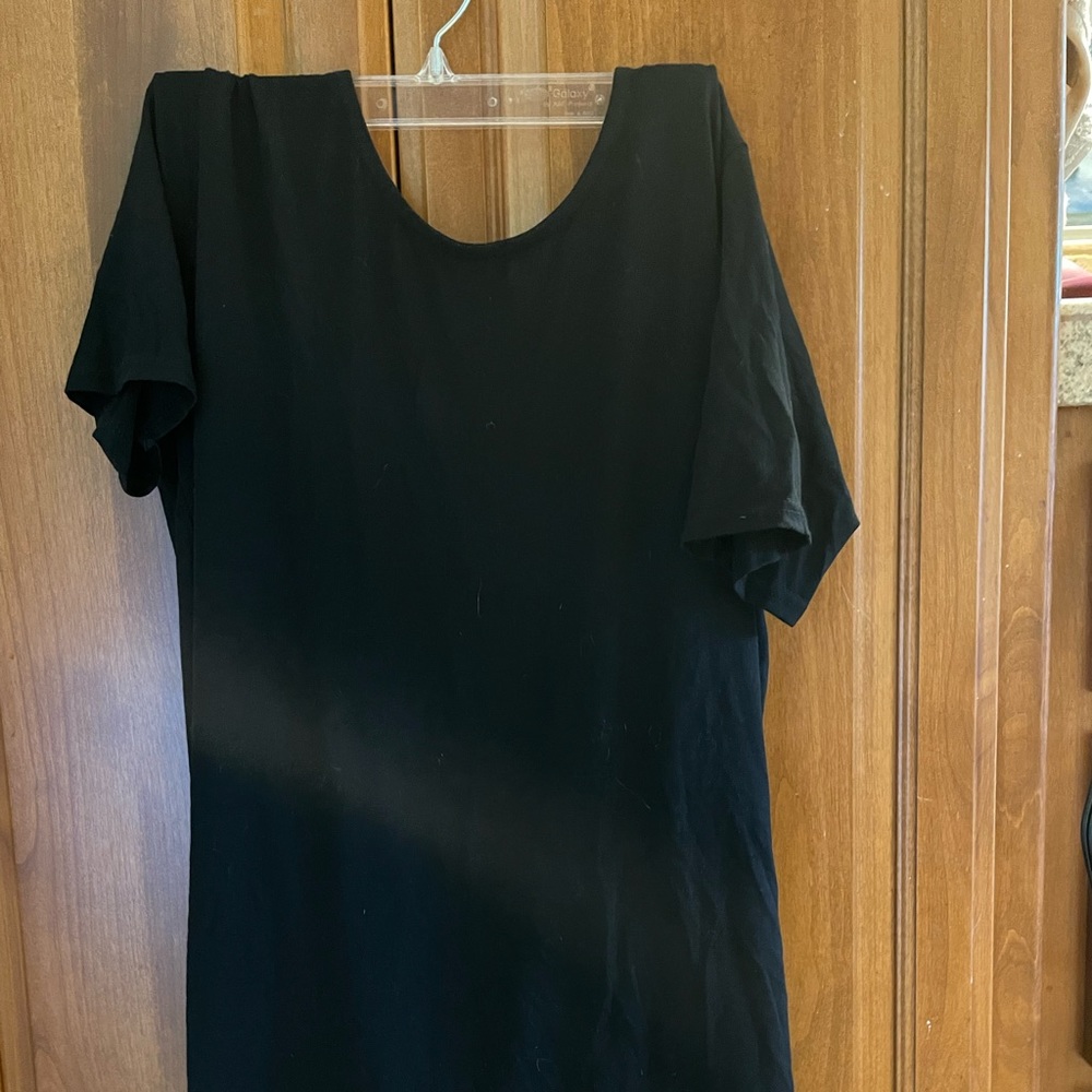 Poof Black Top